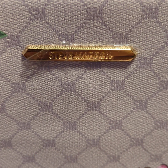 *new without tags* NWOT Steve Madden Leather Cross Body Satchel Floral Purse - Picture 2 of 10